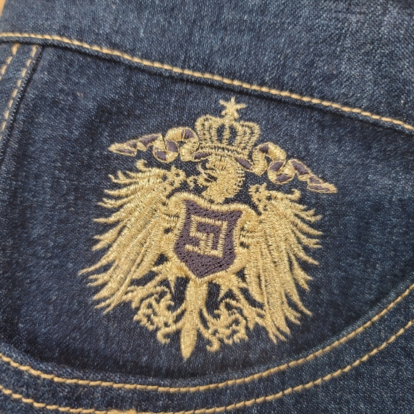 St john high rise logo jeans size 8. Medium to dark wash. Strait leg. - Picture 6 of 7